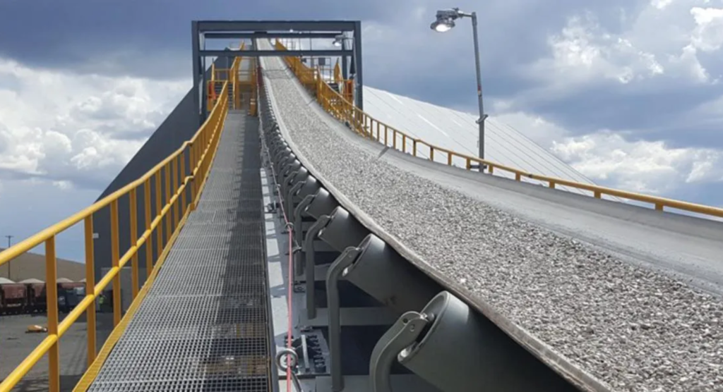 Conveyor Belt Applications in Manufacturing Industry